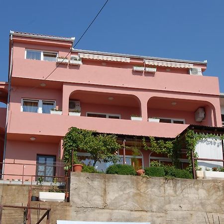 Apartments Kriz Senj  Buitenkant foto