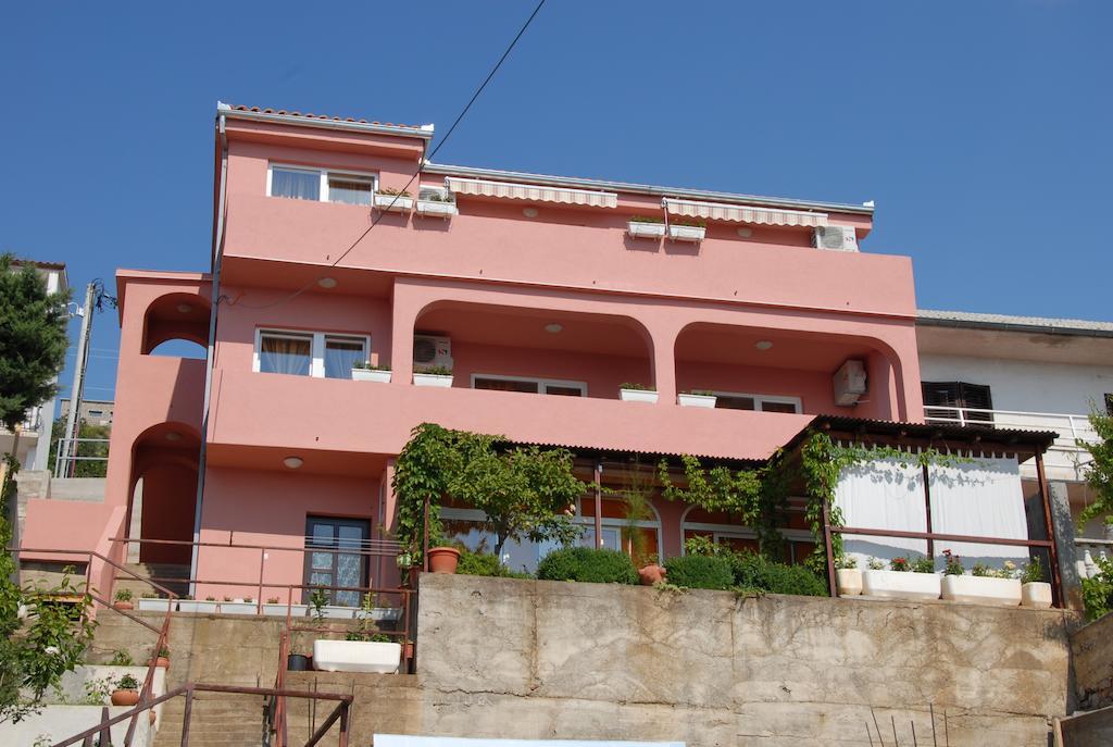 Apartments Kriz Senj  Buitenkant foto